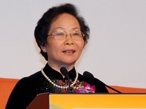Vice President Nguyen Thi Doan speaks at the seminar on women and cultural heritage in Hue city on February 21. (Photo: VNA) Vice President Nguyen Thi Doan speaks at the seminar on women and cultural heritage in Hue city on February 21. (Photo: VNA)